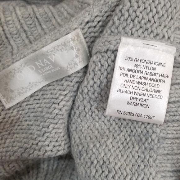 Old navy women's gray XL cowl neck sweater - Picture 8 of 8